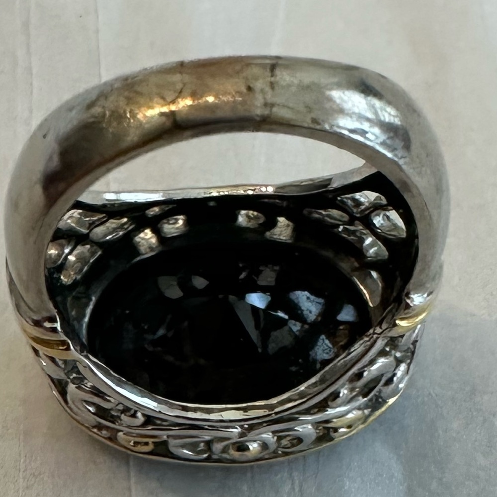 Elegant‎ Silver and Gold Women's Ring Costume Jewelry - Picture 5 of 6